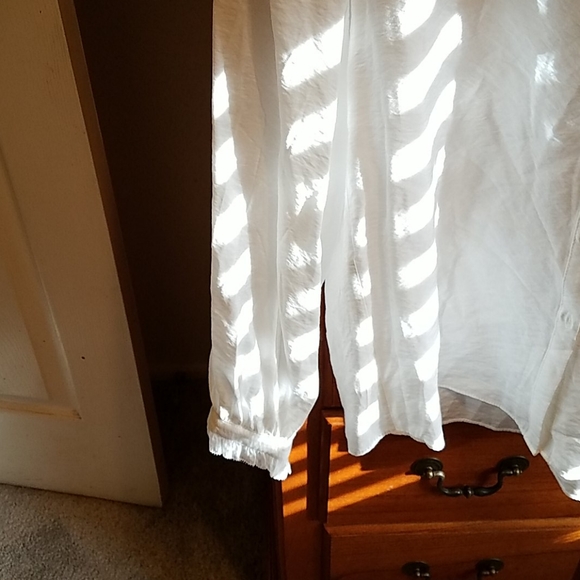 H&M lux blouse NWT - Picture 3 of 7